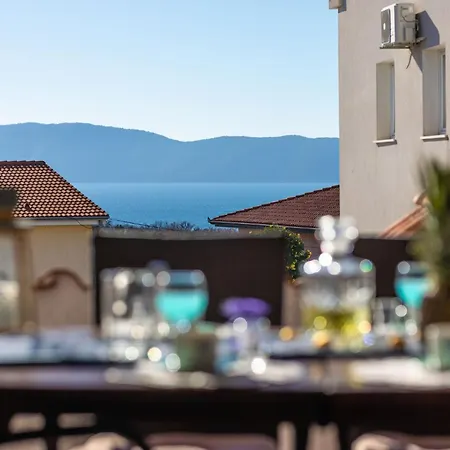 Majnaric By El-pi Tours * Pinezići