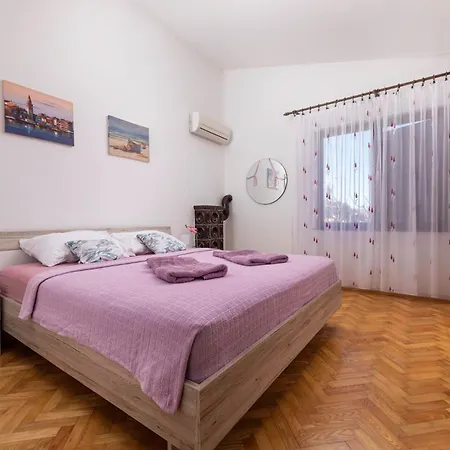 Appartamento Majnaric By El-pi Tours Pinezići