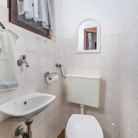 Apartment Majnaric By El-pi Tours Pinezići