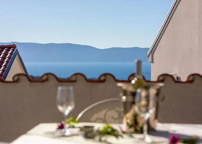 Majnaric By El-pi Tours Apartamento Pinezići